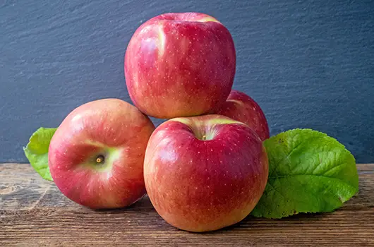 Apples Rosalynn