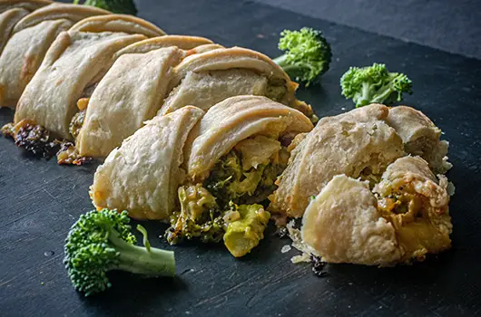Cheesy Broccoli Braid Recipe